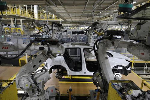 春之聲丨日產(chǎn)500輛 領(lǐng)克汽車(chē)成都工廠開(kāi)年跑出 加速度